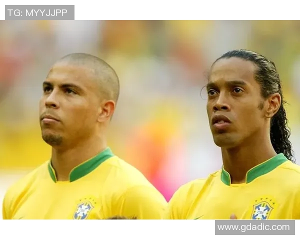 小罗足球十大球星排名榜揭晓 谁才是足坛最具影响力的传奇人物 小罗足球十大球星排名榜揭晓 谁才是足坛最具影响力的传奇人物