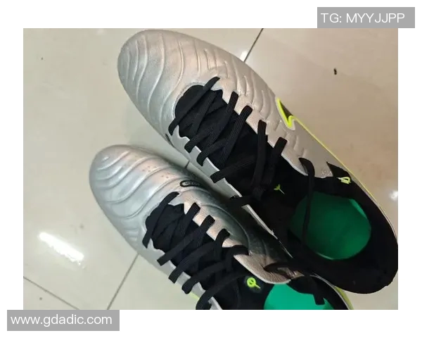 耐克足球球星运动鞋推荐打造极速性能与舒适体验 耐克足球球星运动鞋推荐打造极速性能与舒适体验