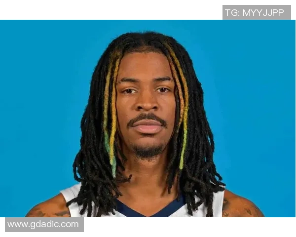 足球巨星大头动漫风格演绎展现明星球员个性与激情的独特魅力 足球巨星大头动漫风格演绎展现明星球员个性与激情的独特魅力