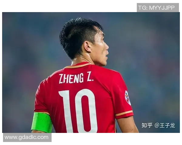 浙江足球俱乐部球星风采展现拼搏精神成就辉煌足球梦想